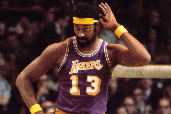 詹卢卡-曼奇尼：现在才11月，谈罗马争冠为时过早（詹卢卡-曼奇尼：才到11月，现在谈罗马夺冠仍为时尚早）