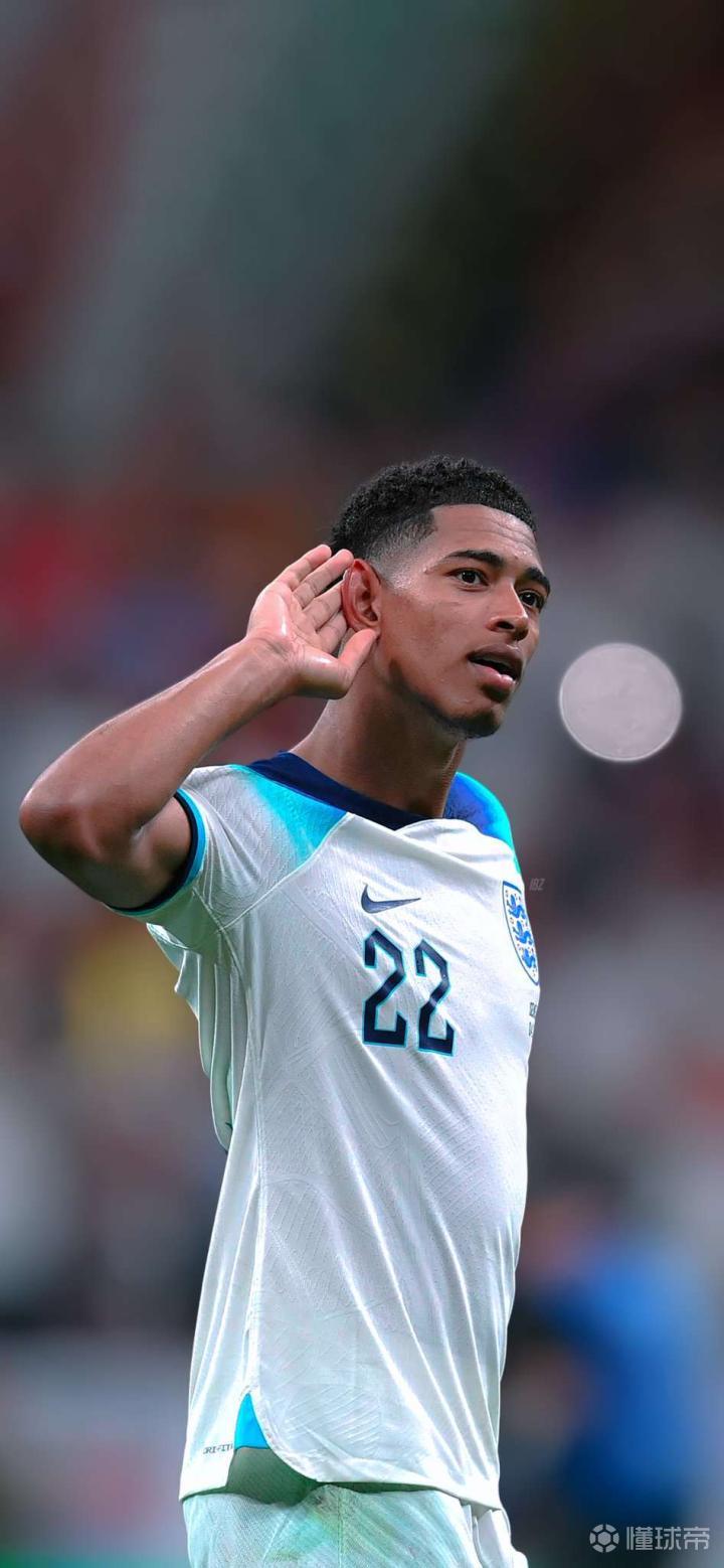 福登英超进球数达到63球，超越62球的贝克汉姆及亚亚·图雷（福登英超生涯第63球，超越贝克汉姆与亚亚·图雷）