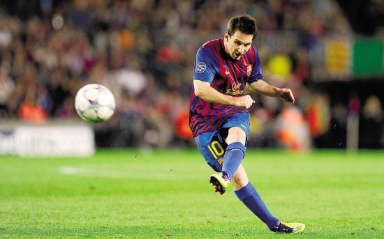 科隆vs圣保利：比尔特、卡明斯基首发，杰克逊-欧文、藤田让瑠奇马出战（科隆对阵圣保利：比尔特、卡明斯基先发，杰克逊-欧文与藤田让瑠、奇马出战）