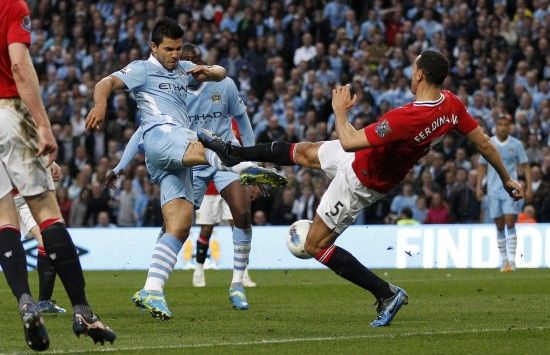 美记：活塞有意得到浓眉，可提供艾维&哈里斯&选秀权筹码（美媒：活塞盯上安东尼·戴维斯，愿以艾维+哈里斯+选秀权为筹码）