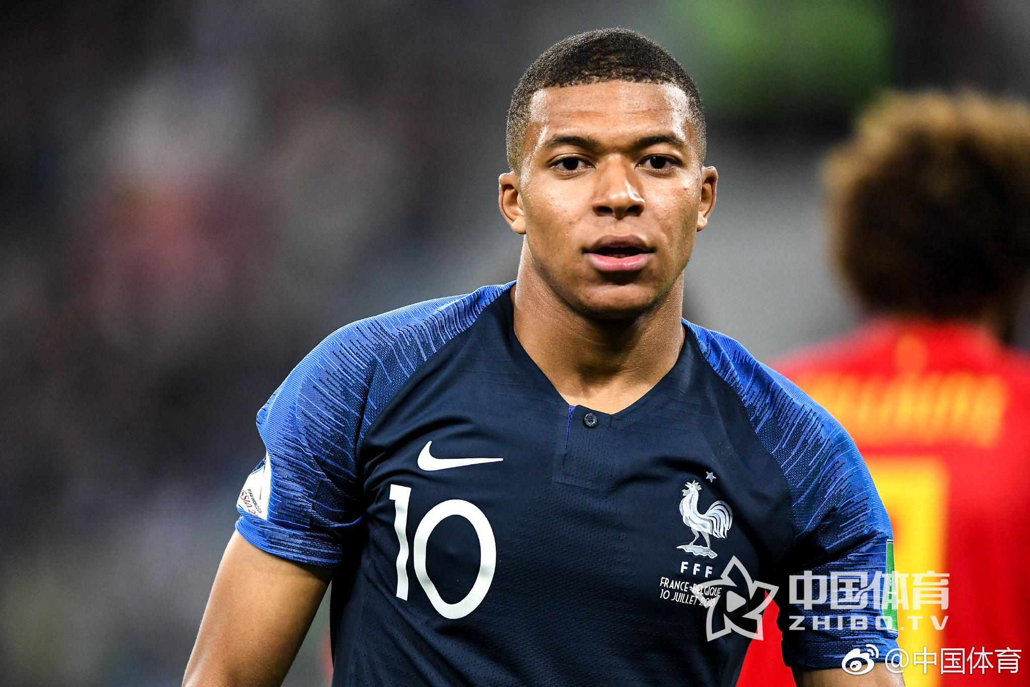 莱万多夫斯基和格策今晚要碰面了（莱万多夫斯基与格策今夜赛场相逢）