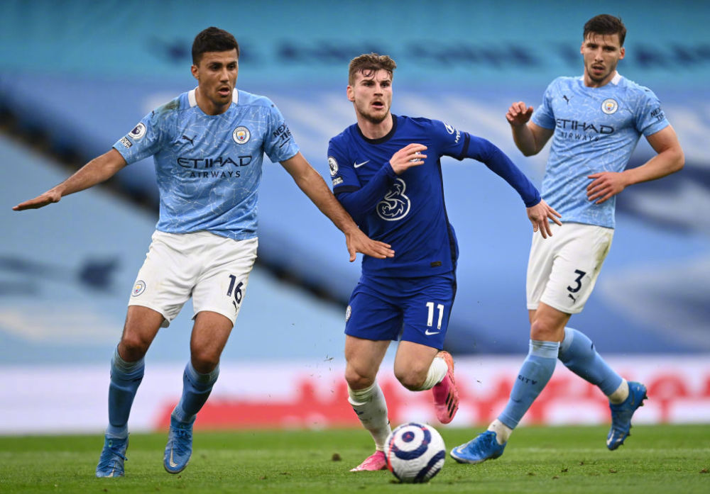 埃斯特旺经纪人：我们连续4年和巴萨谈转会，但对方财政困难（埃斯特旺经纪人：与巴萨谈转会已四年仍无果，因其财政拮据）